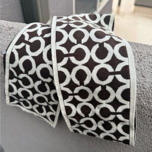 Coach 100% Merino Wool Reversible Scarf – Brown & Cream Stripe